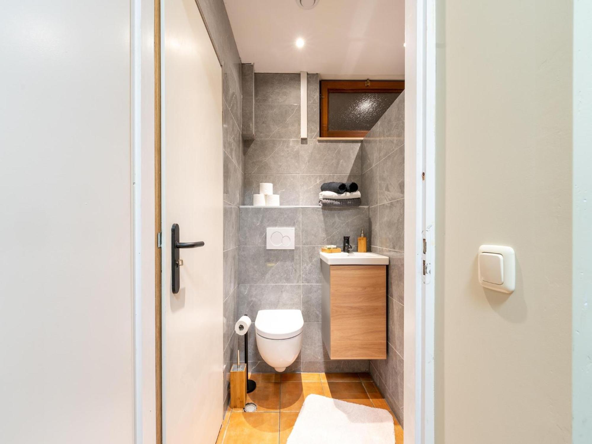 Luxury Apartment In Schin Op Geul With Bubble Bath And Sauna Walem Exteriör bild